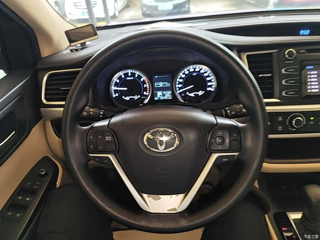 Toyota Highlander, 2021 11