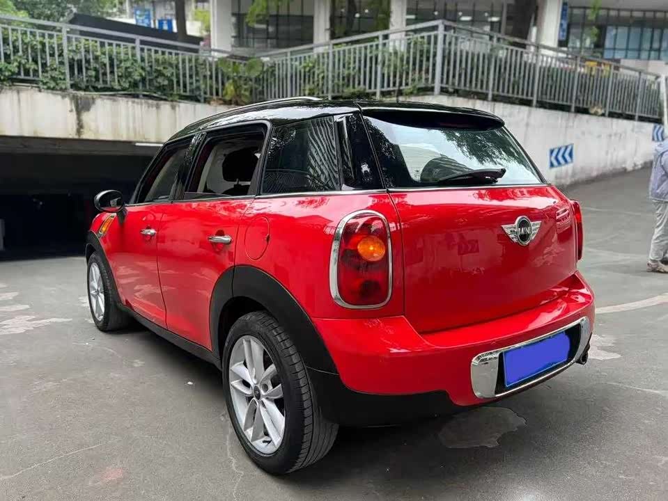 MINI COUNTRYMAN