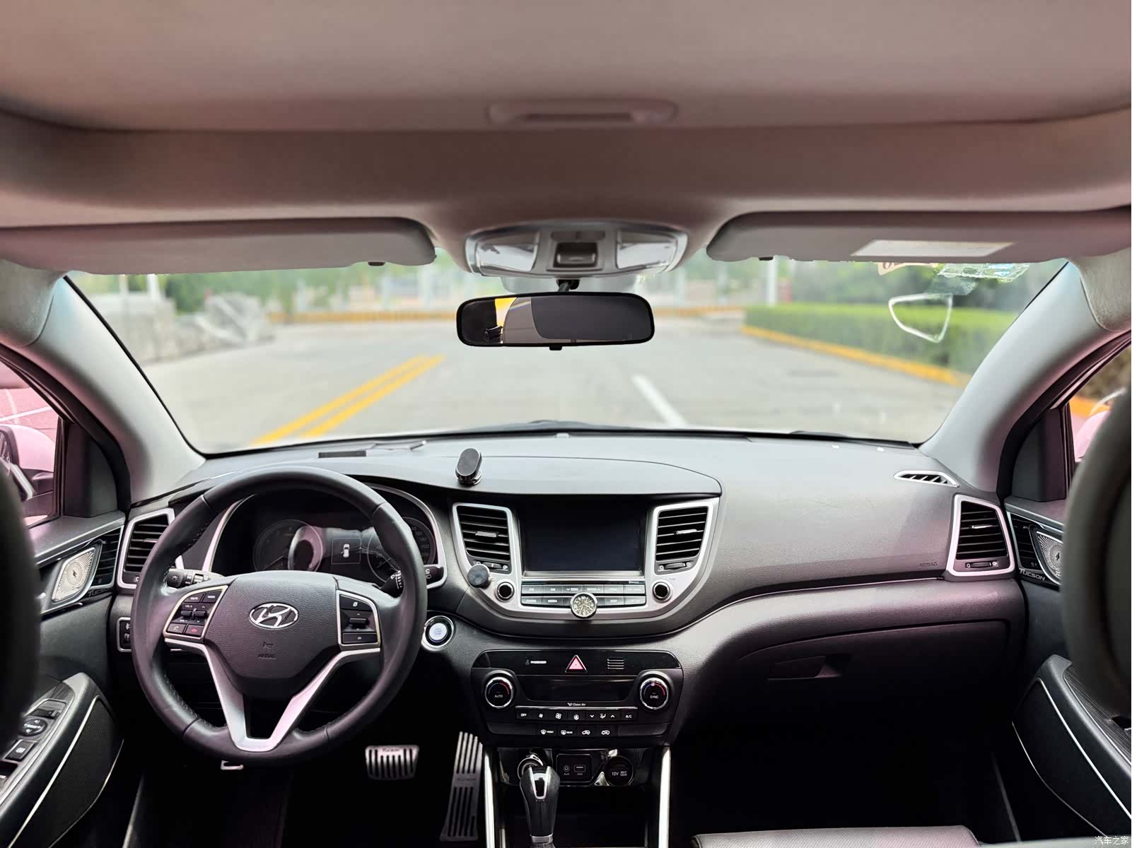 Hyundai Tucson, 2016 10