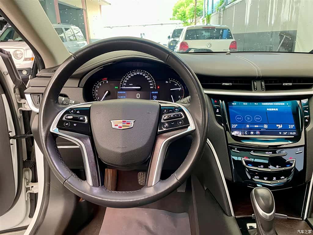 Cadillac XTS, 2019 13