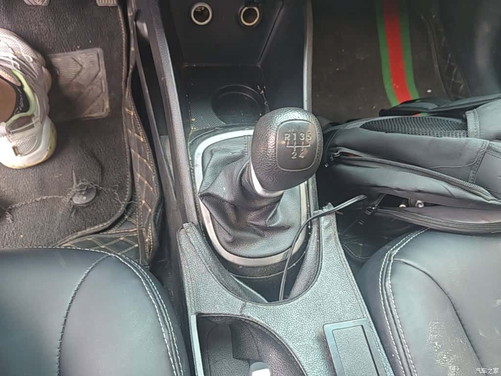 Kia K2, 2015 14
