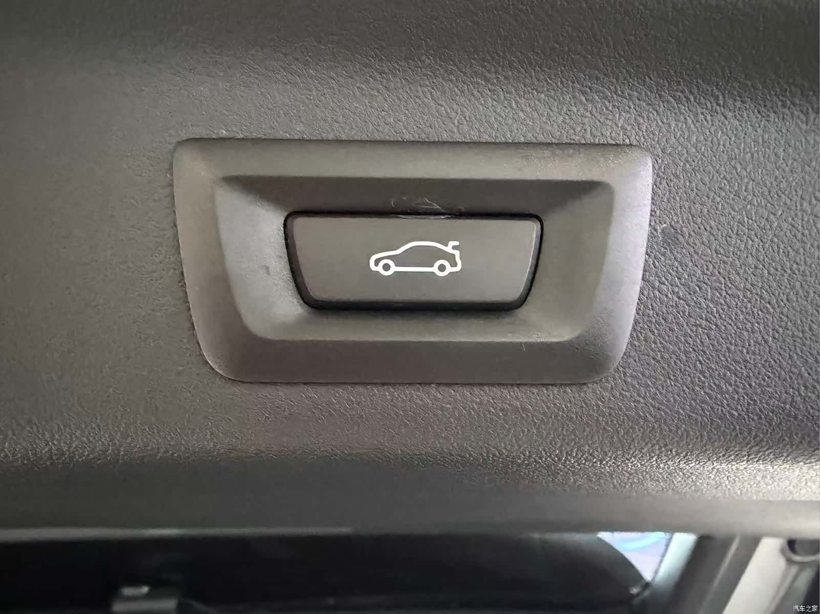 BMW X1, 2023 все фото