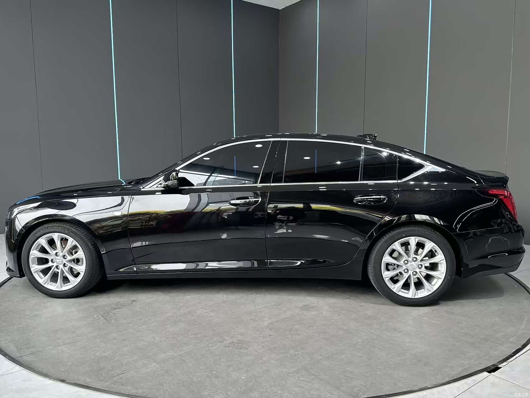 Cadillac CT5, 2021 4