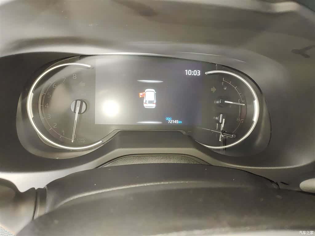 Toyota RAV4, 2023 12