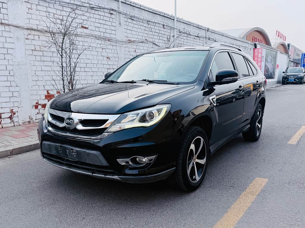 BYD S7