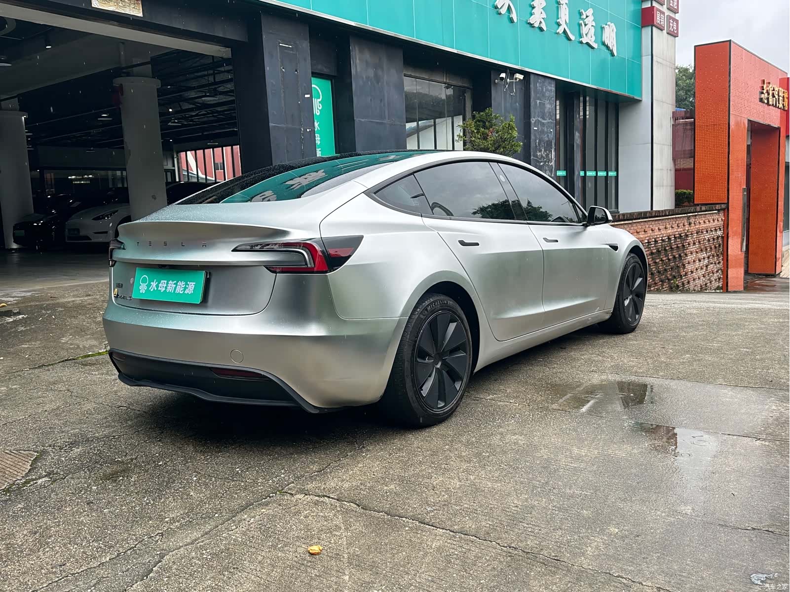 Tesla Model 3, 2024 6