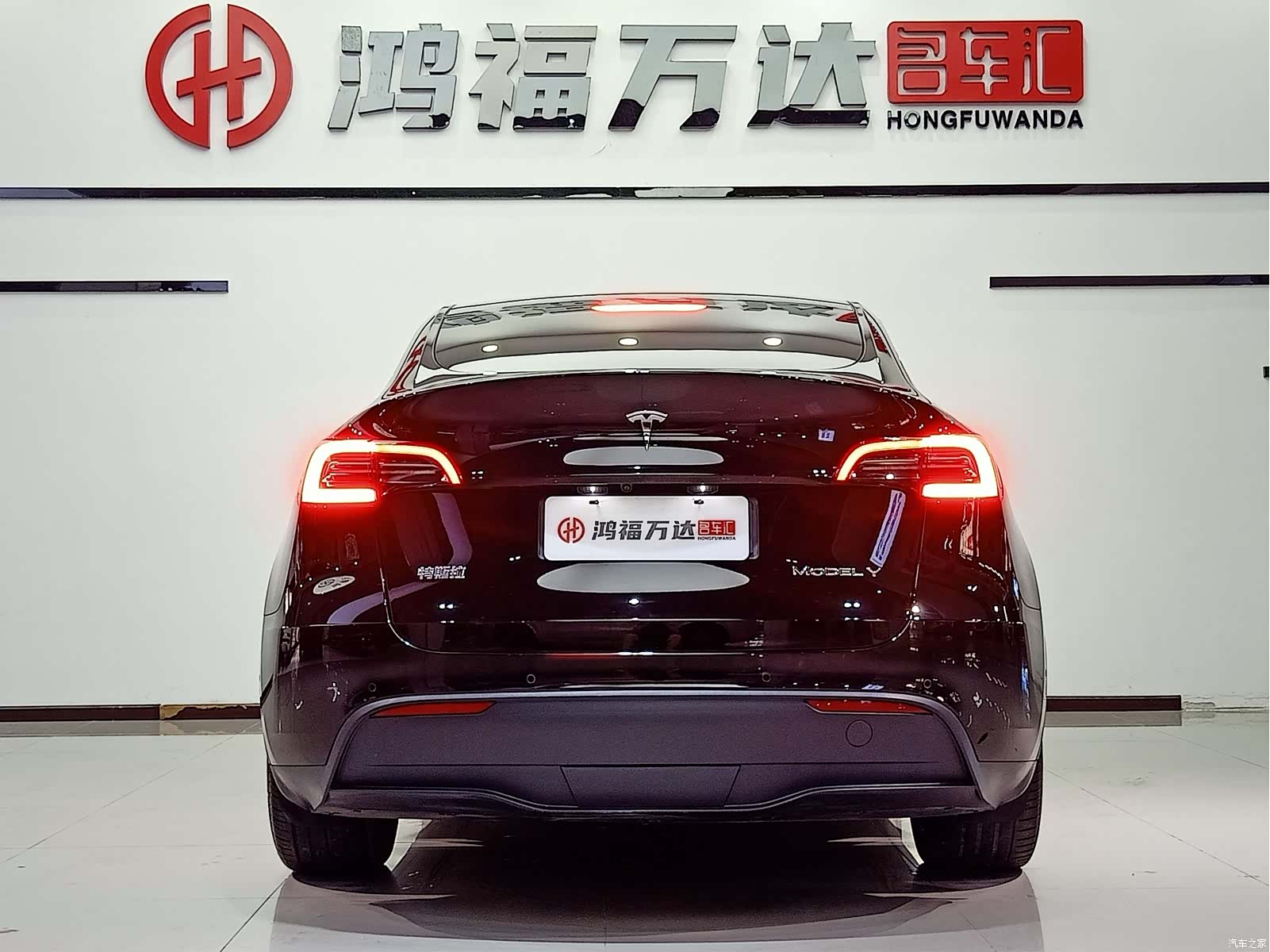 Tesla Model Y, 2023 все фото