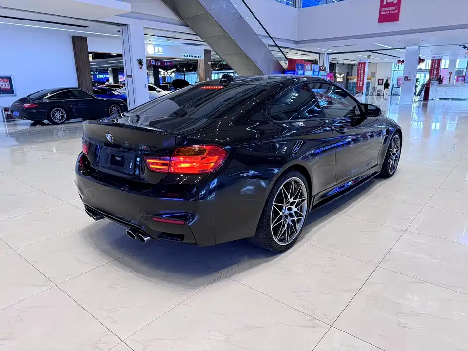 BMW M4