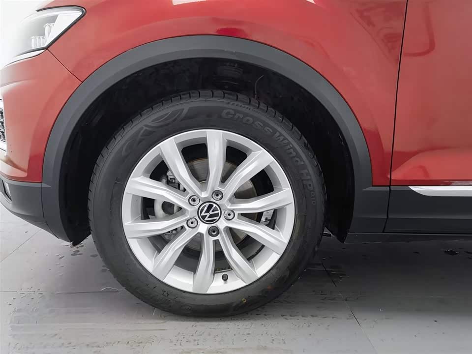 Volkswagen T-ROC exploring Songs