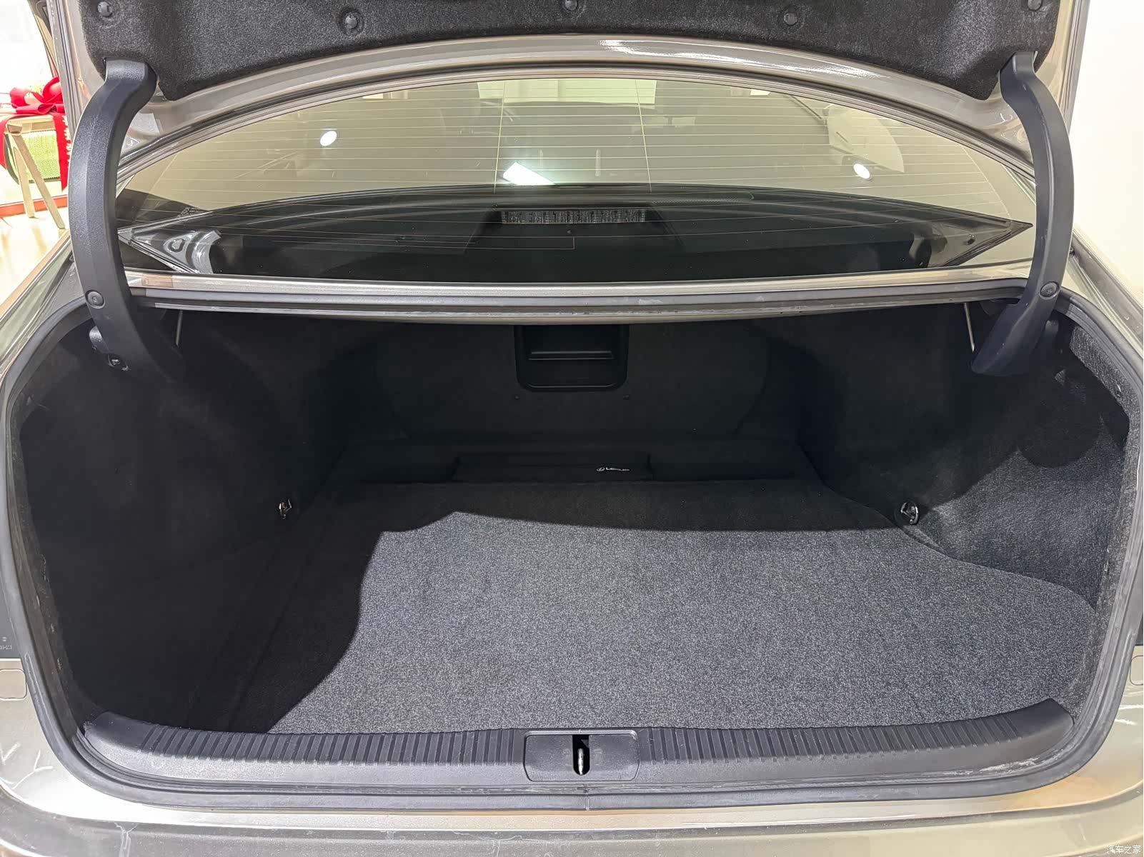 Lexus ES, 2016 21