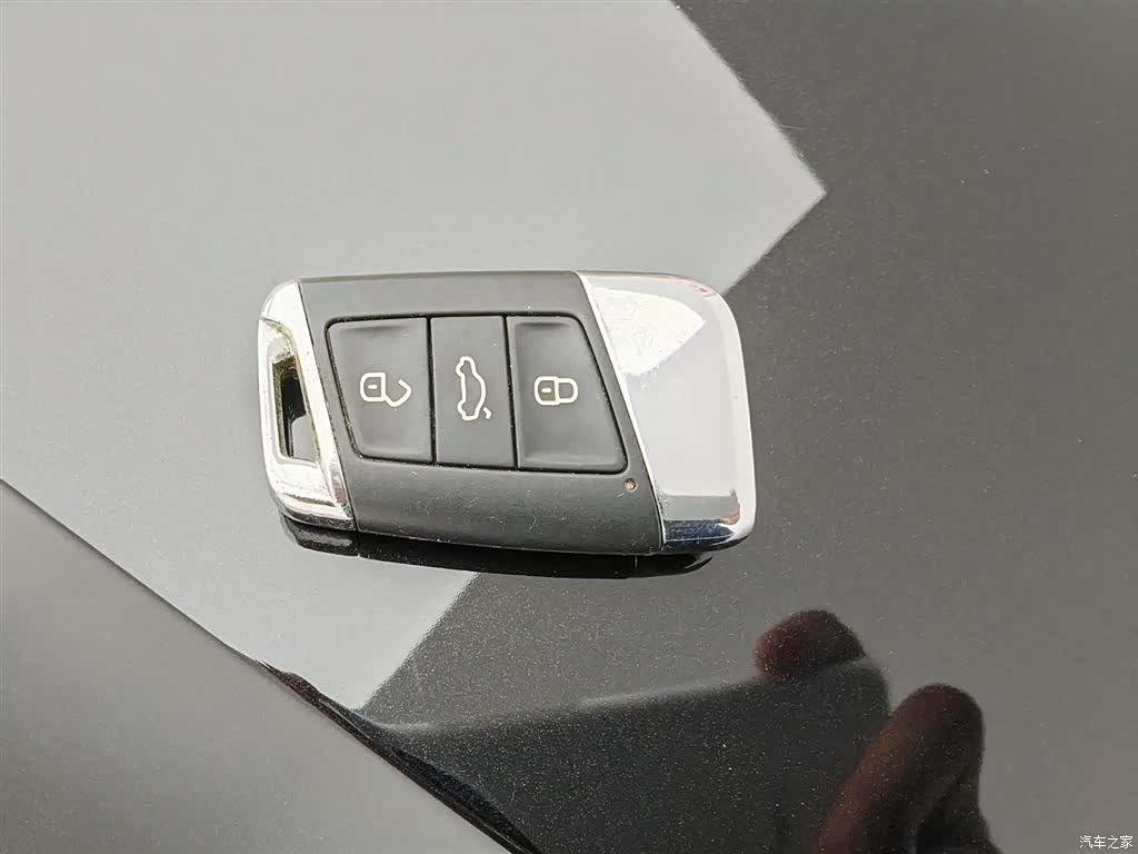 Volkswagen Magotan, 2017 19