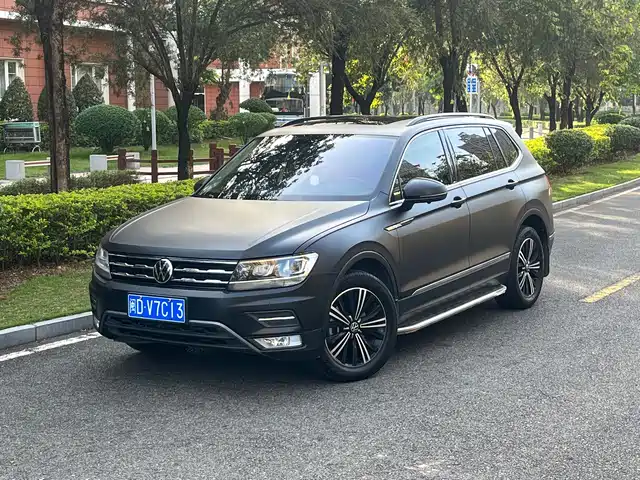 Volkswagen Tiguan L 2020 — купить из Китая под заказ