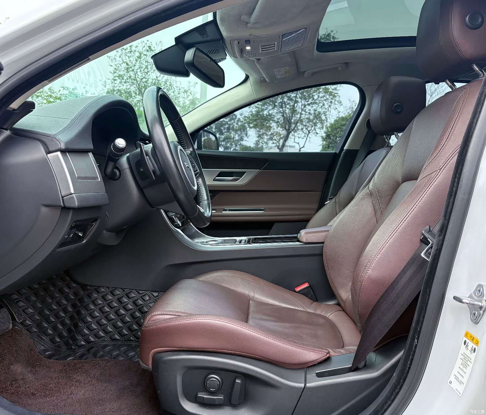 Land Rover XFL, 2016 15