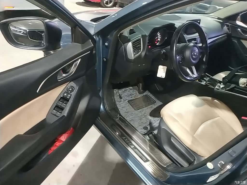 Mazda Mazda3, 2017 16