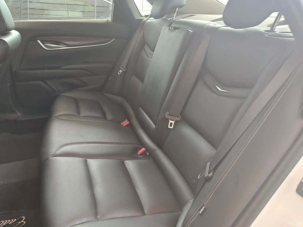 Cadillac XTS, 2018 17