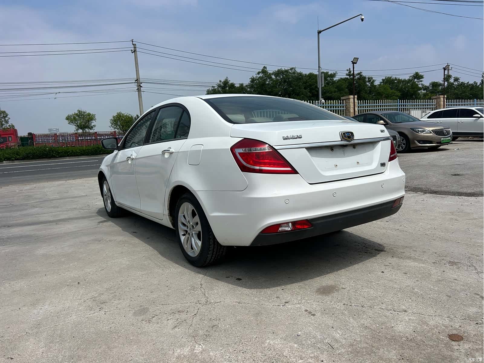 Geely Emgrand, 2015 все фото