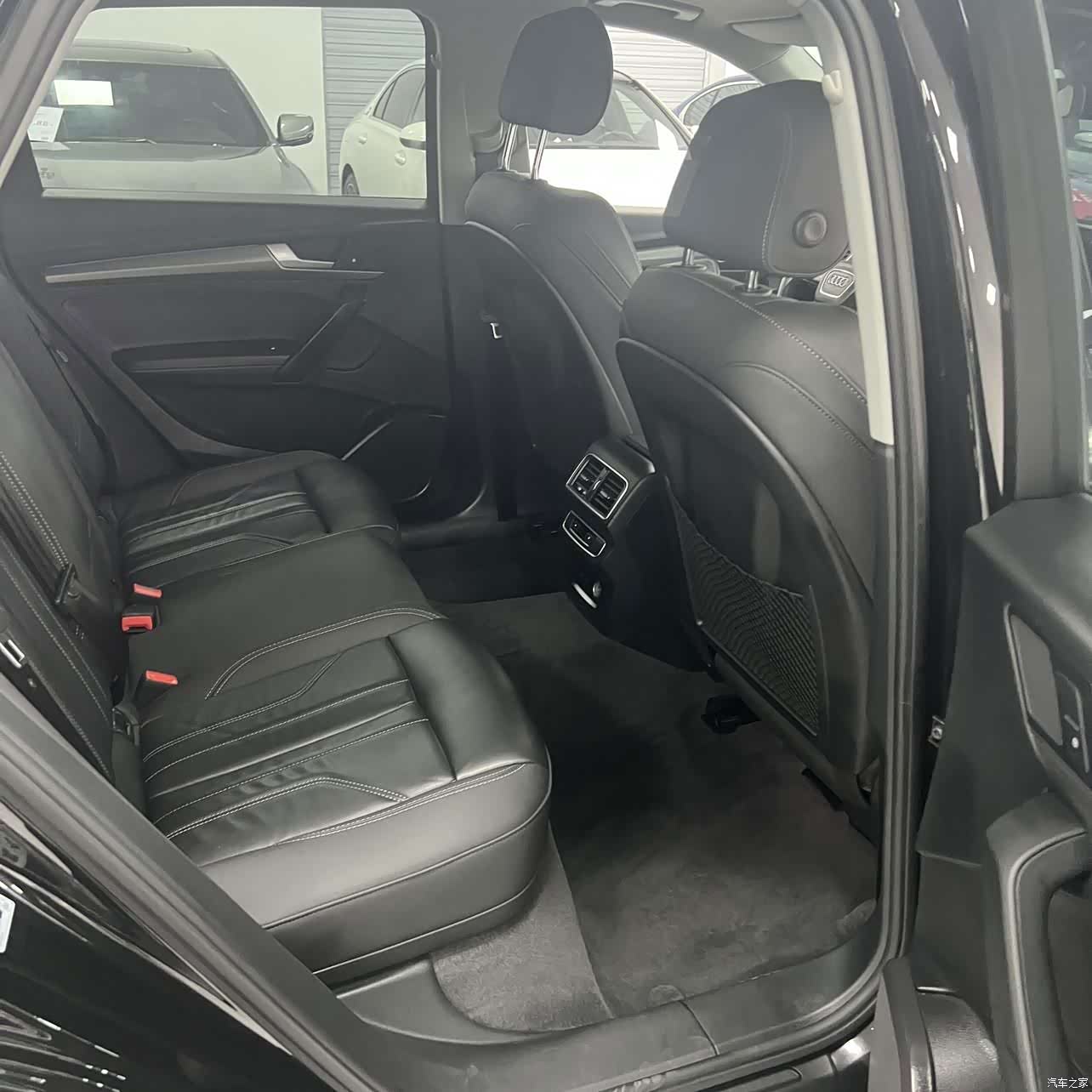 Audi Q5L, 2022 28