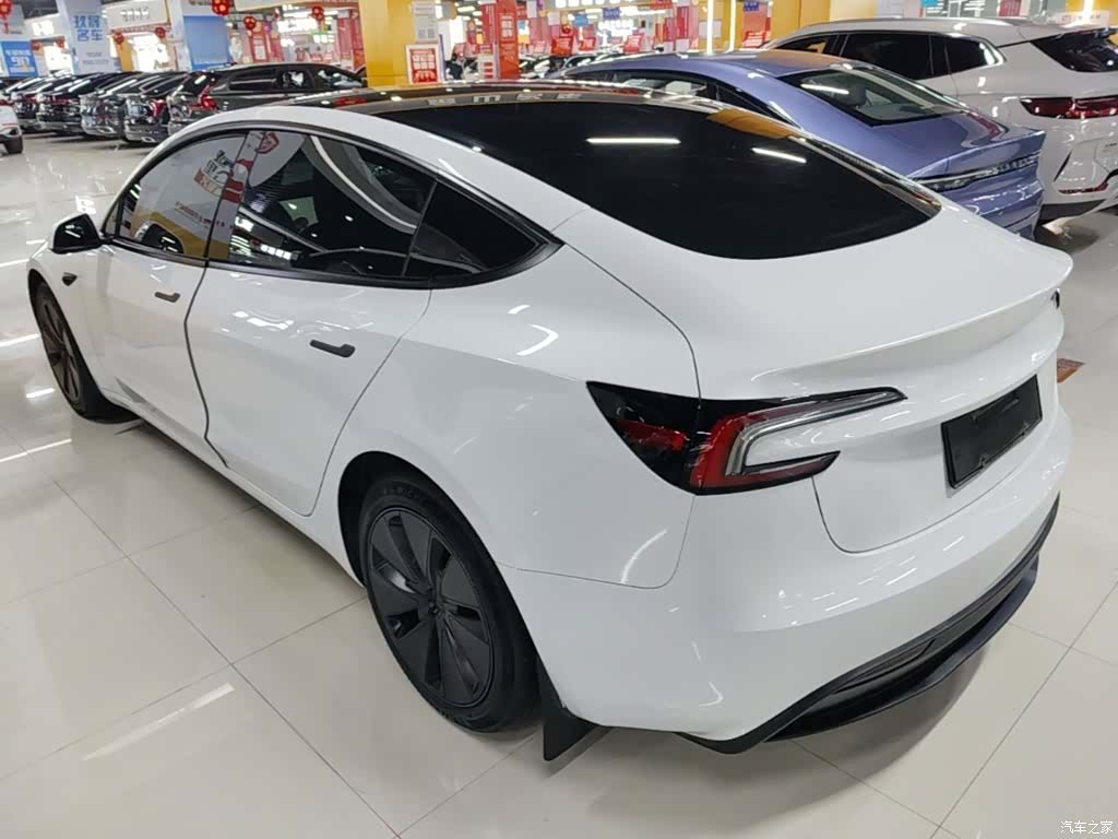 Tesla Model 3, 2024 все фото