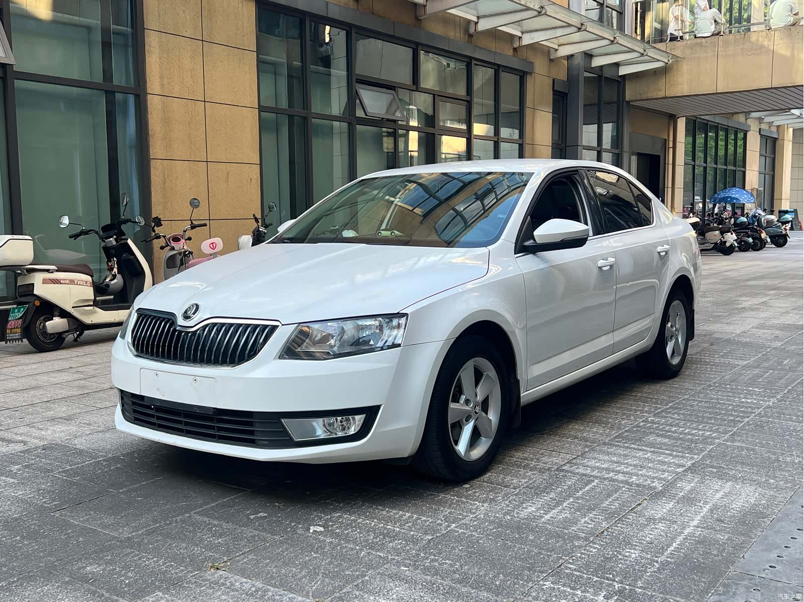 Skoda Octavia, 2015 1