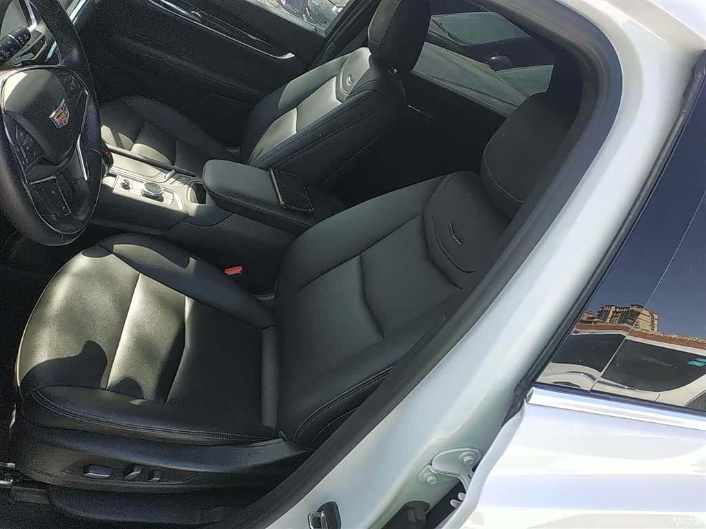 Cadillac XT5, 2022 15