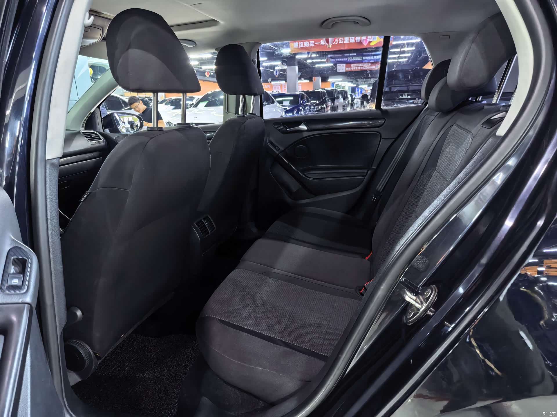 Volkswagen Golf, 2010 все фото