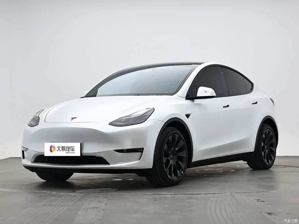 Tesla Model Y, 2021 1