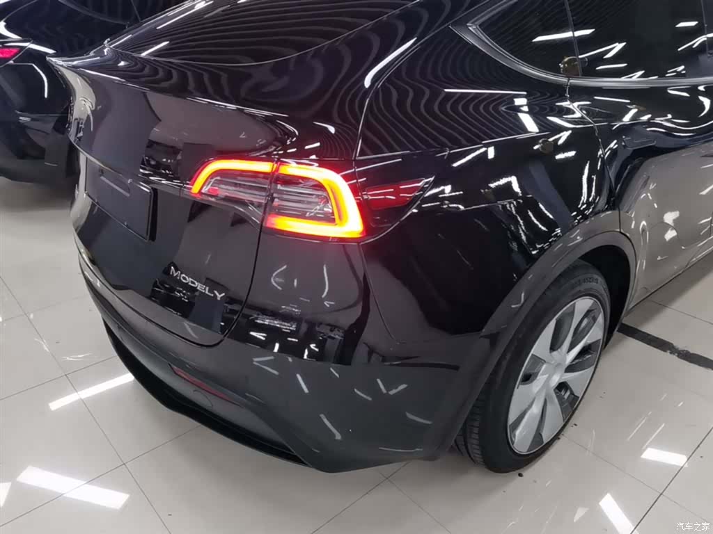 Tesla Model Y, 2022 8