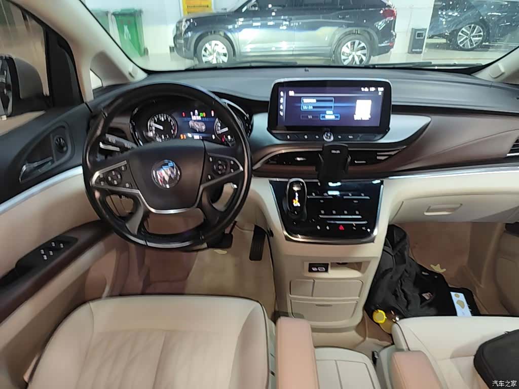 Buick GL8, 2021 10