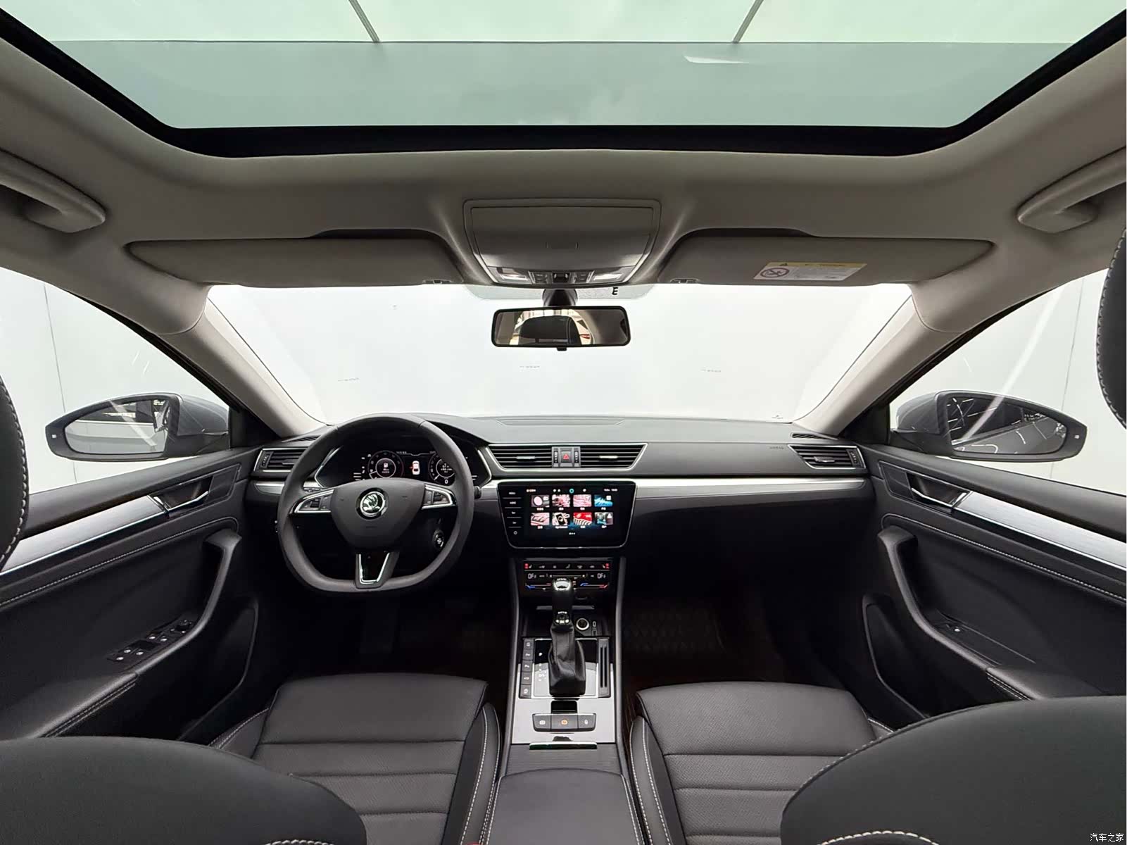 Skoda Superb, 2023 10