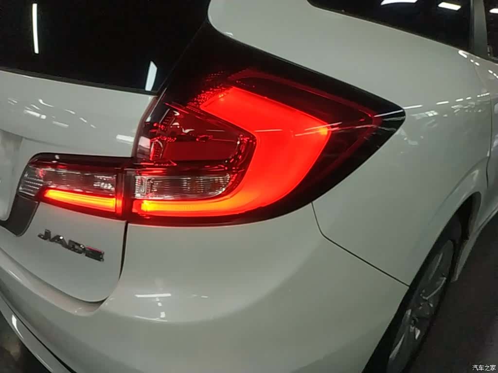 Honda Jade, 2018 8
