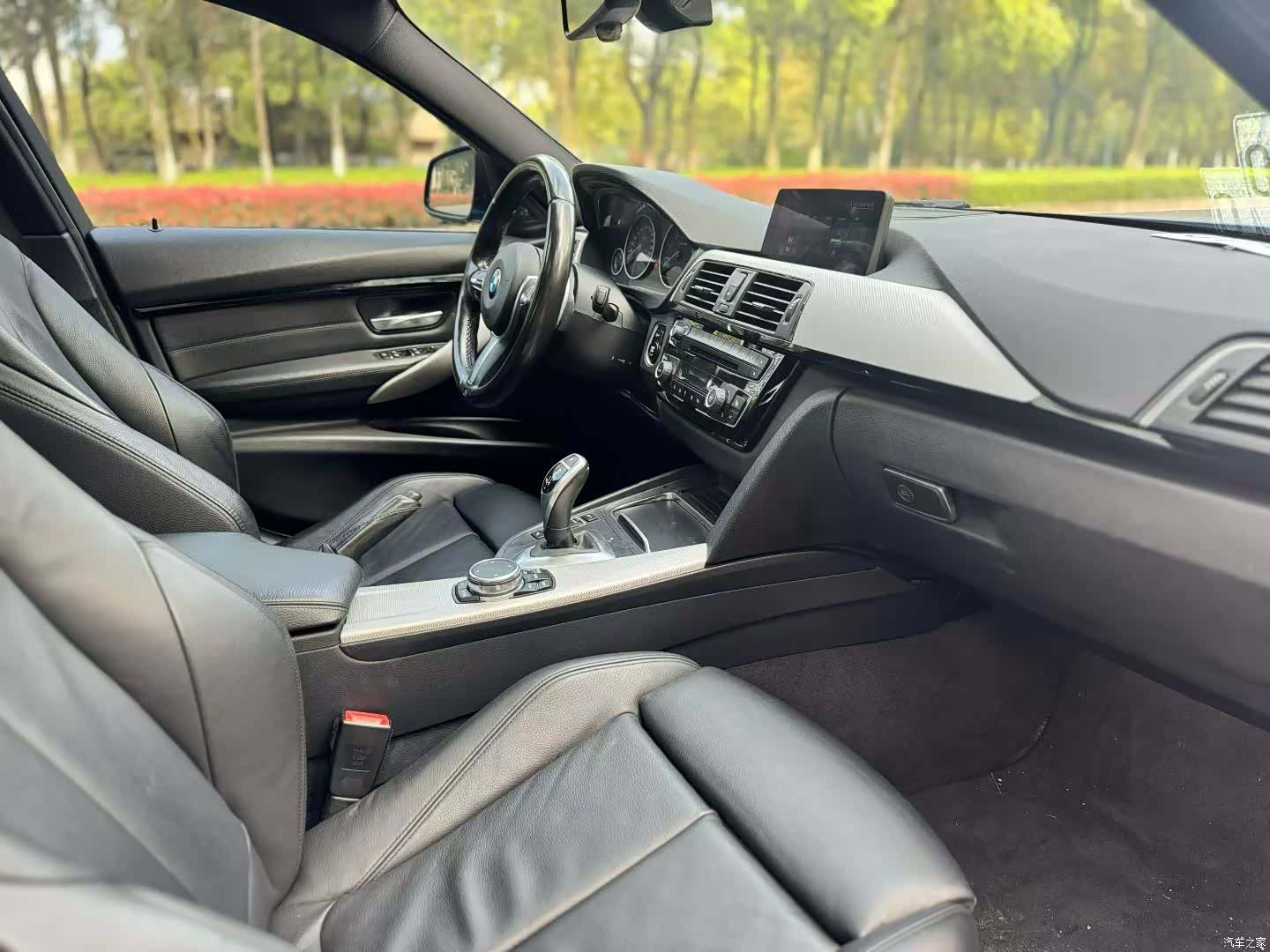 BMW 3 Series, 2017 все фото