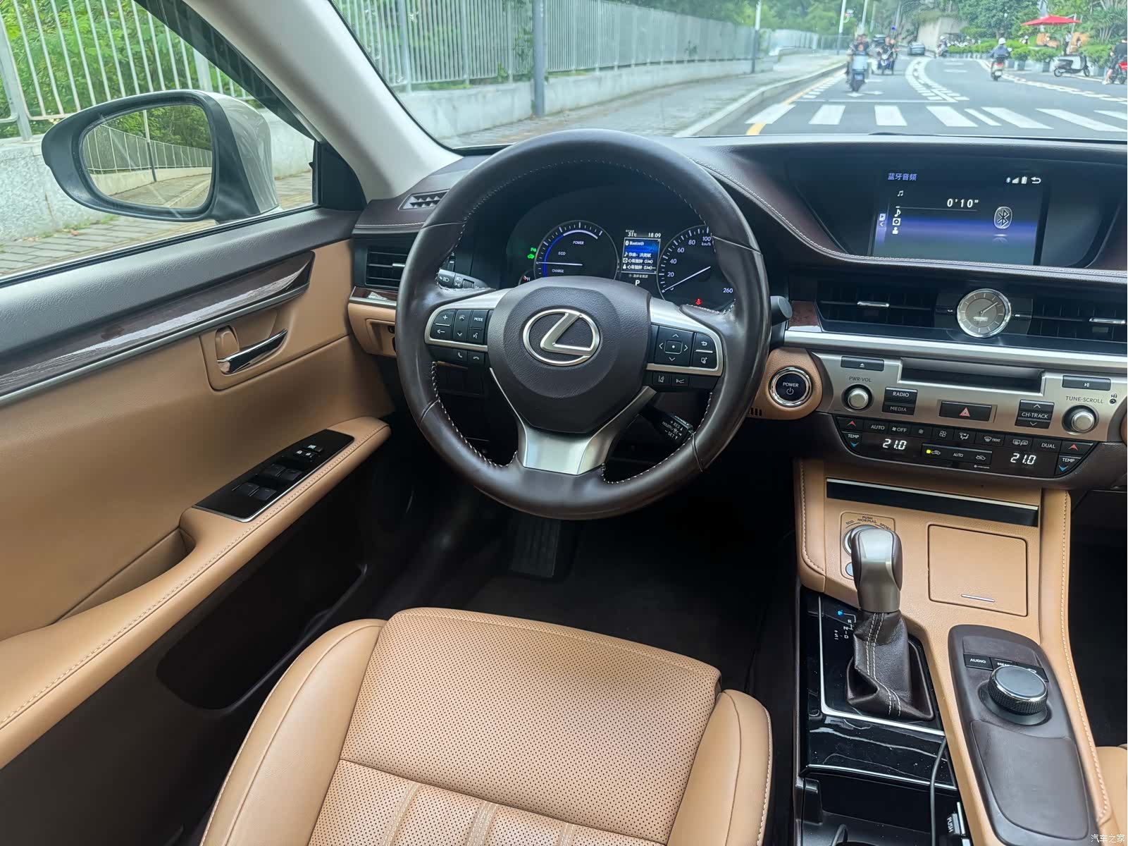 Lexus ES, 2017 12
