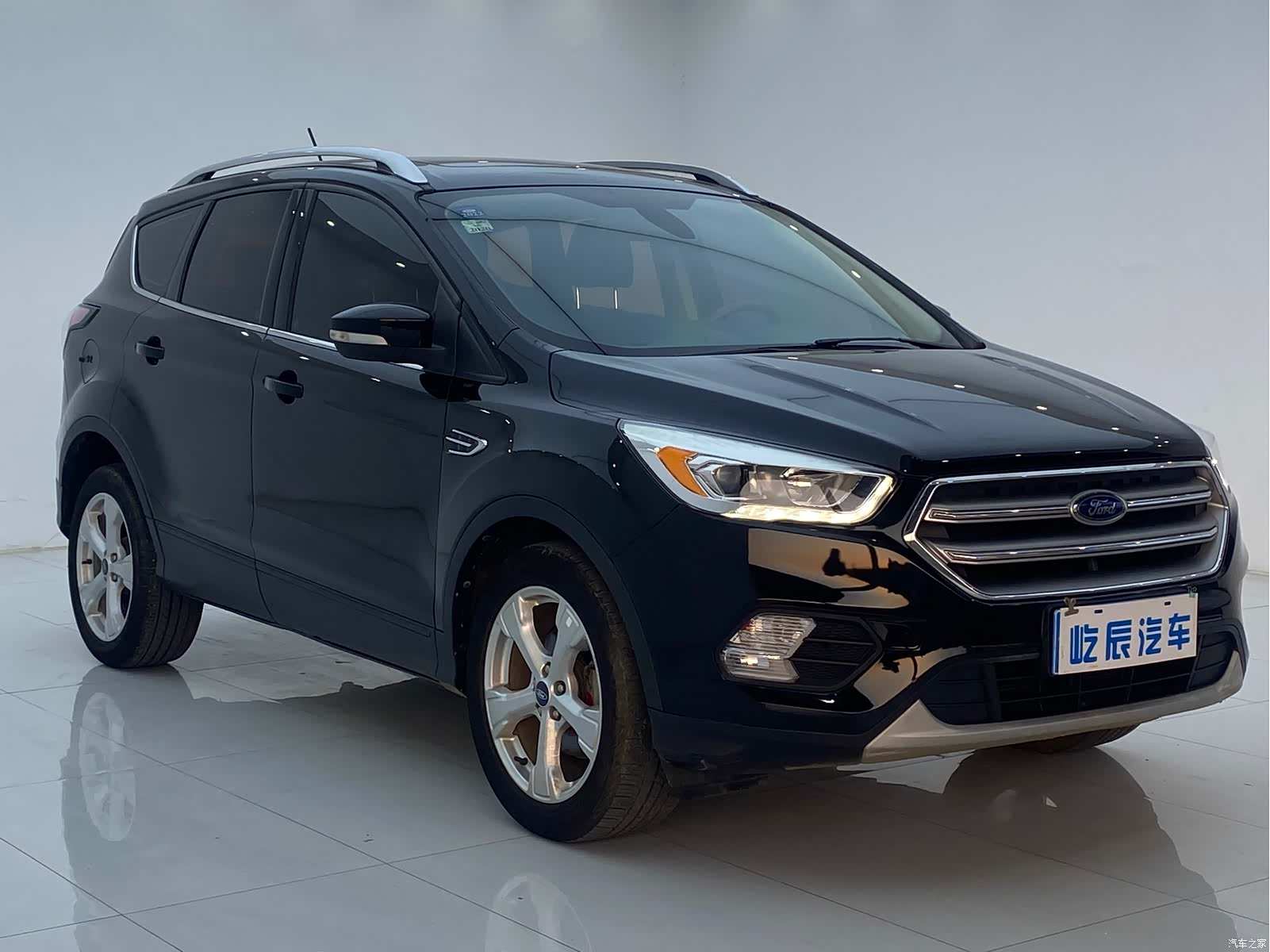 Ford Kuga, 2018 3