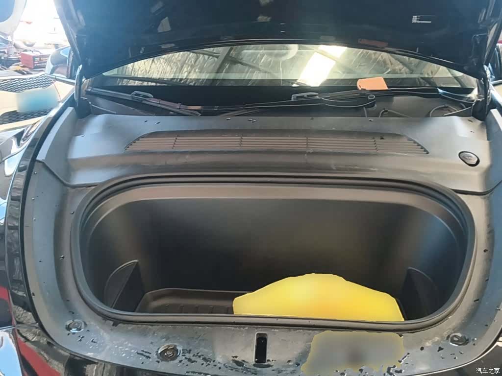 Tesla Model Y, 2022 20