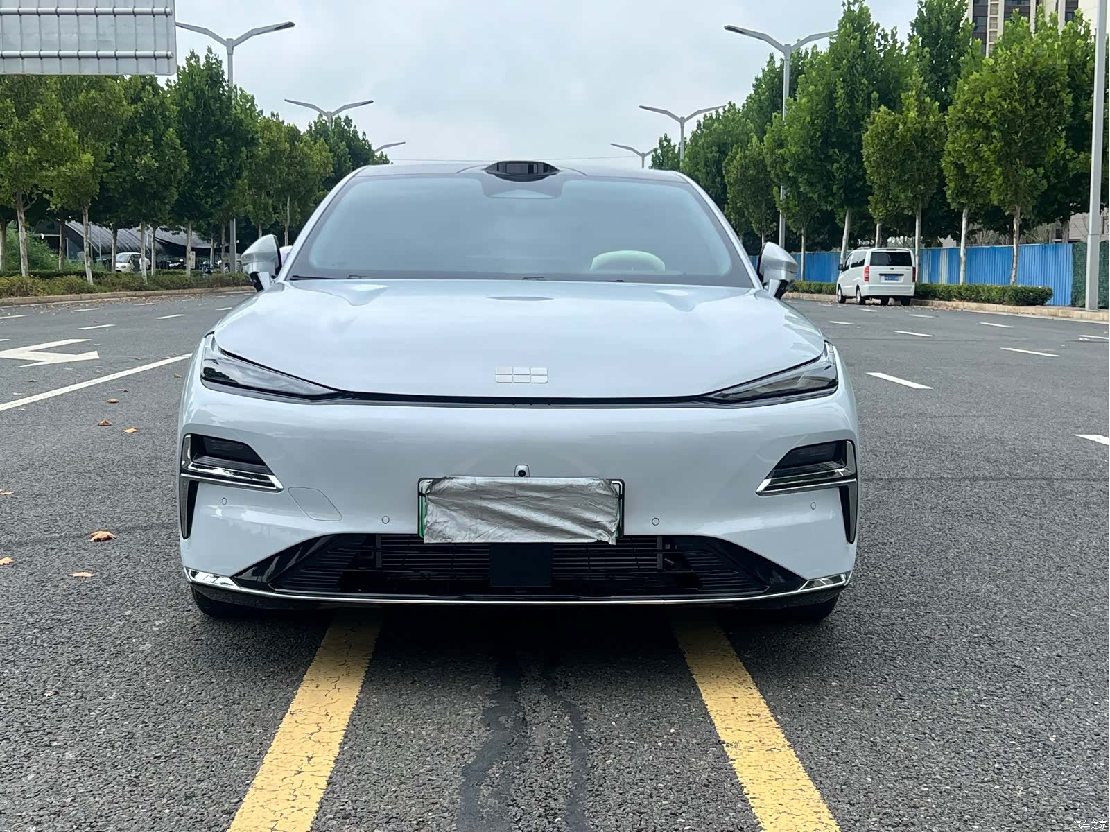 Geely 8, 2025 2