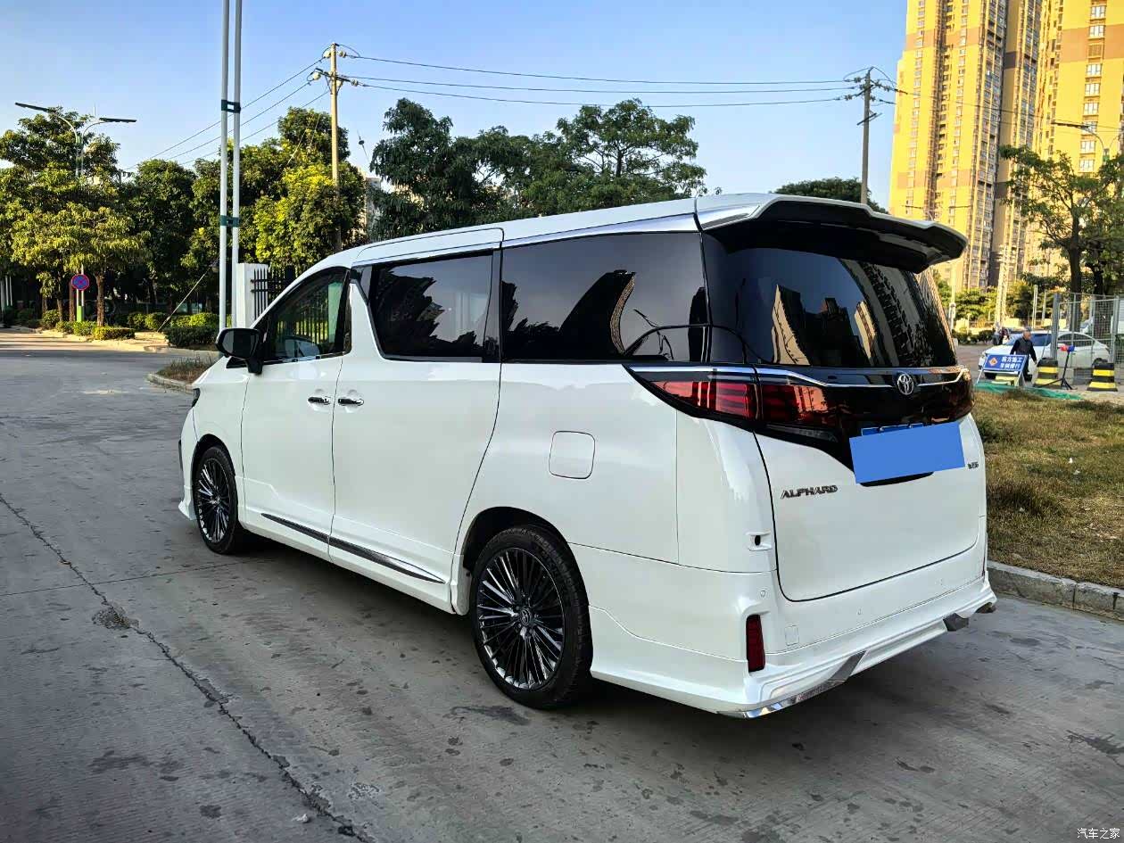 Toyota Alphard, 2013 6
