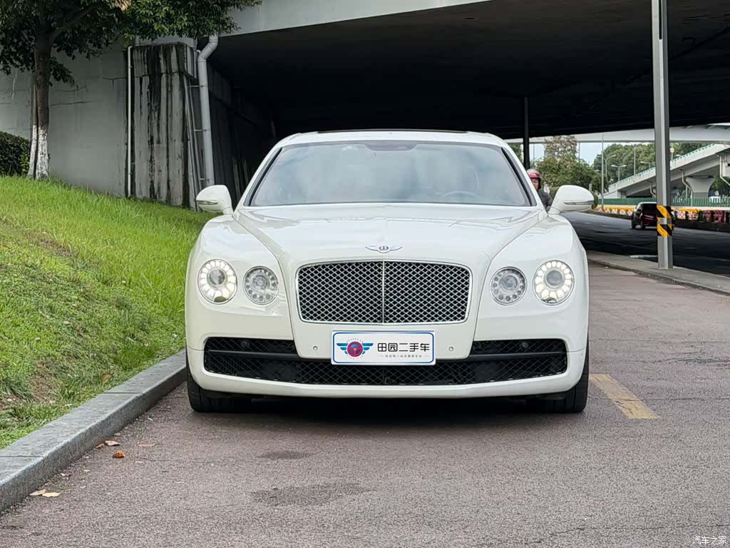 Bentley Flying Spur, 2016 2