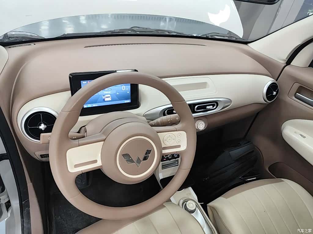 Wuling MINIEV, 2025 10