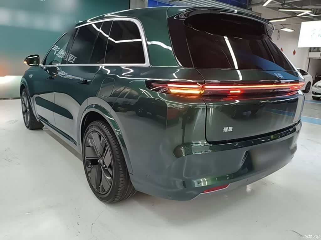 Li Auto L8, 2025 все фото