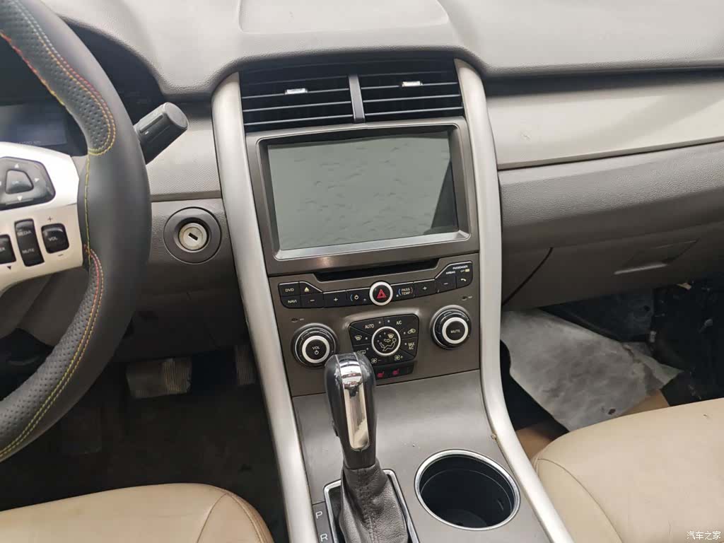 Ford Edge, 2015 13