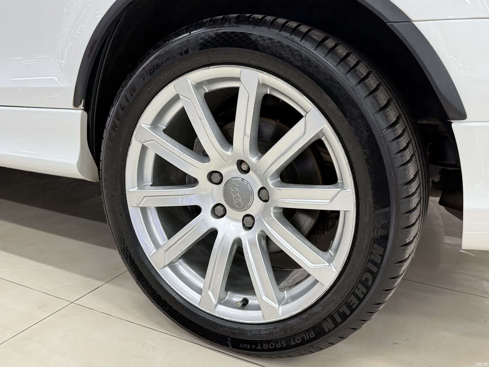 Audi Q7, 2011 11