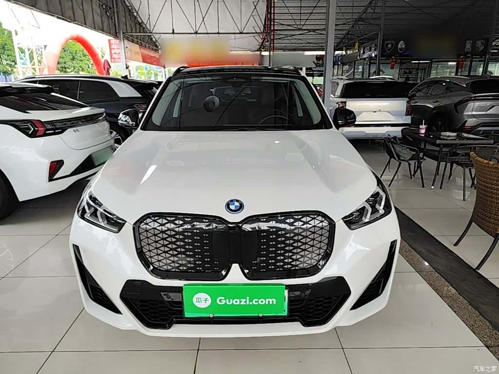 BMW iX1, 2025 3