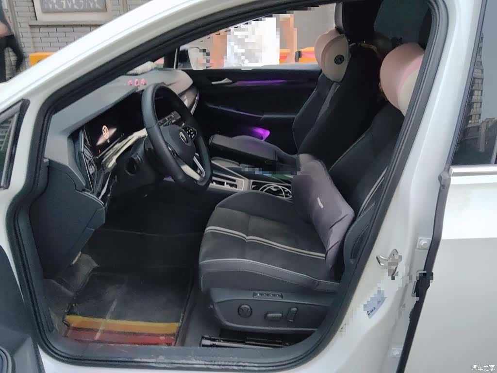 Volkswagen Golf, 2023 8