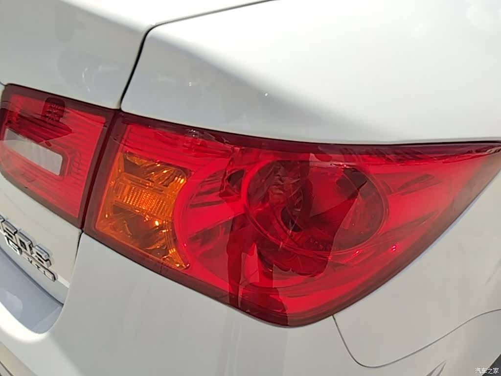 Roewe 350, 2017 8