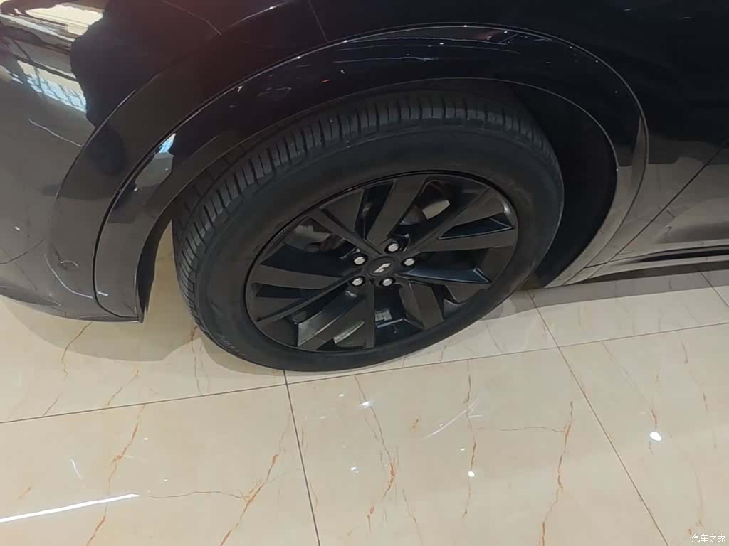Li Auto L7, 2023 23