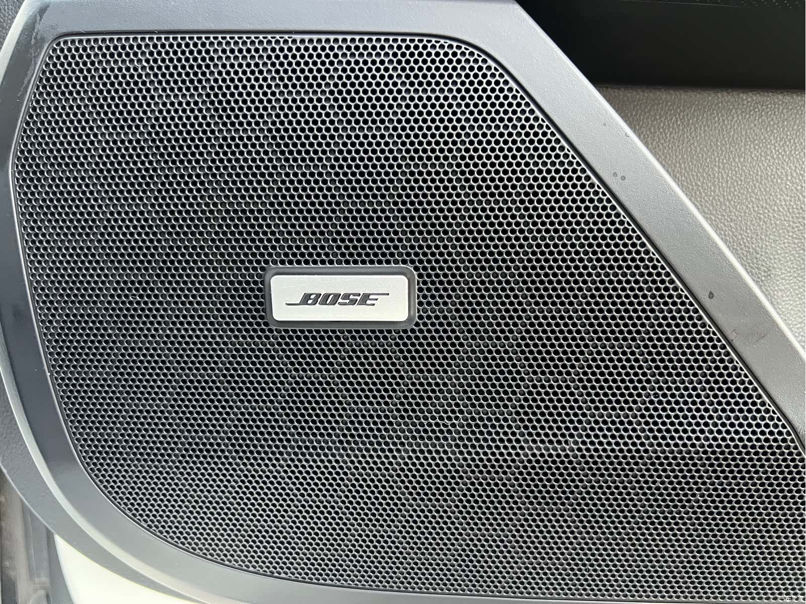 Cadillac XTS, 2018 13
