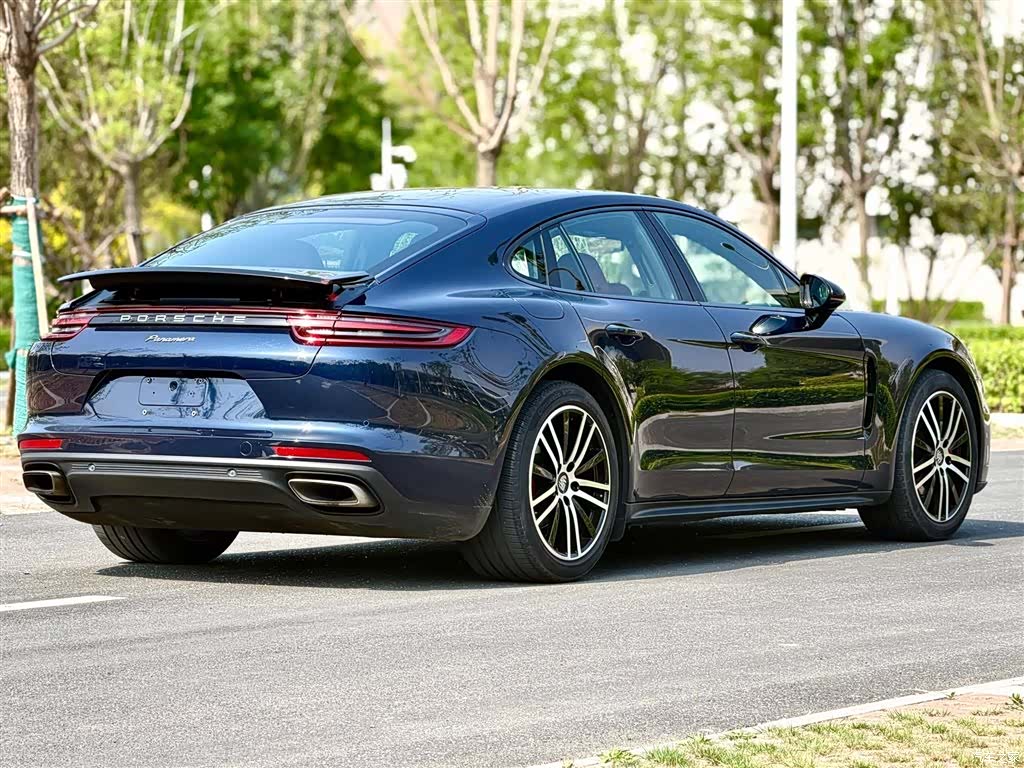 Porsche Panamera, 2018 7