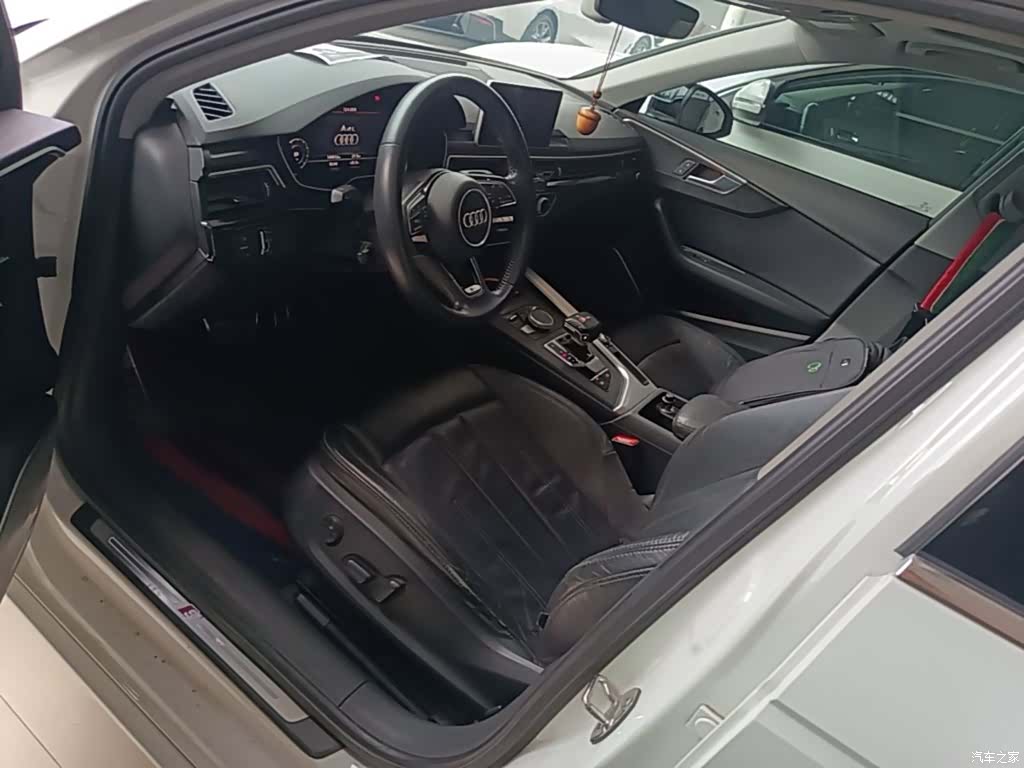 Audi A4L, 2018 16