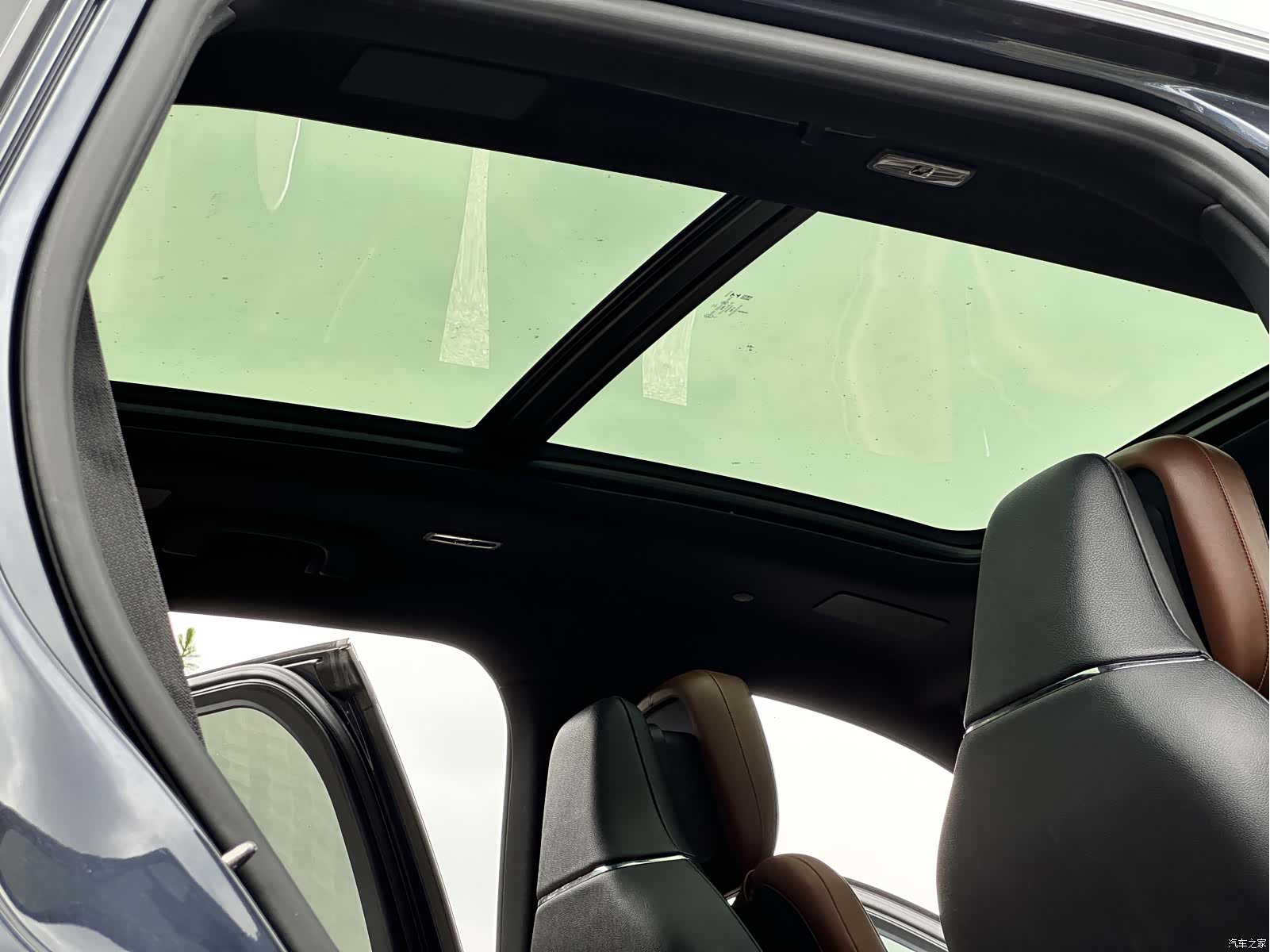 Lincoln Aviator, 2022 16