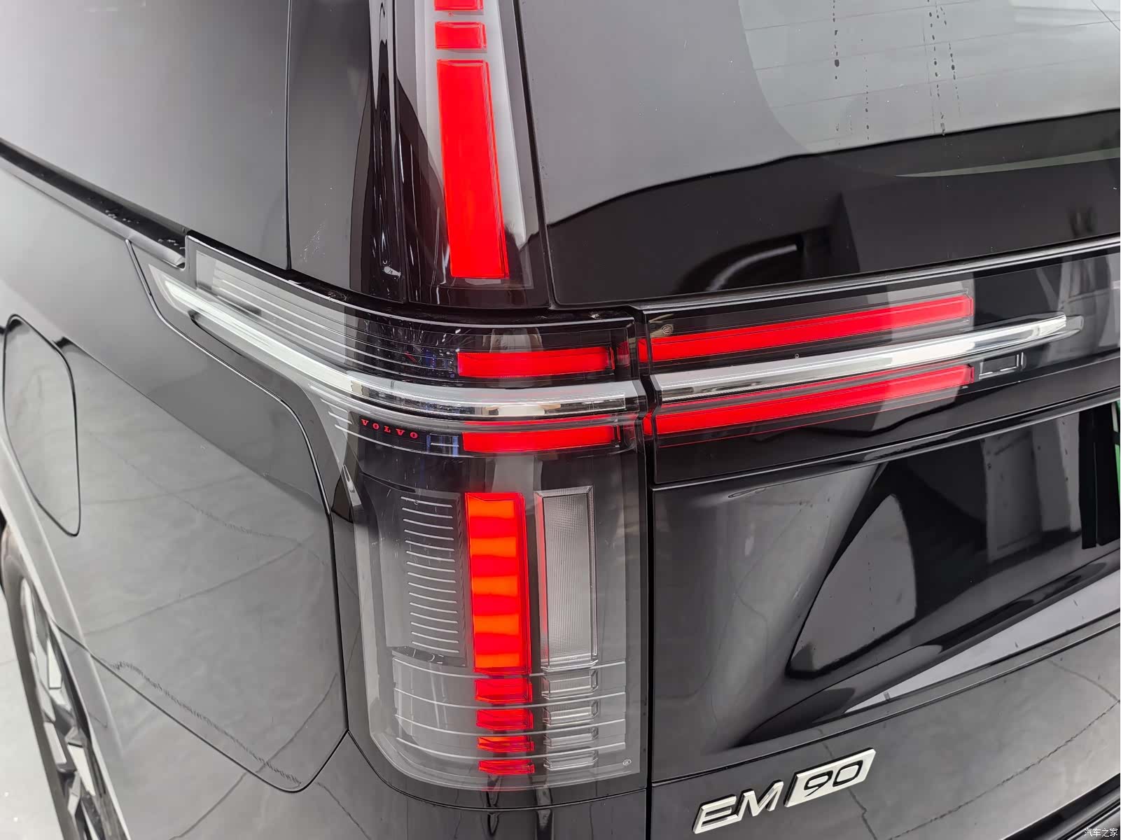 Volvo EM90, 2024 7